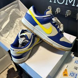 Nike Dunks 