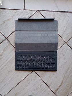 Apple 12" Keyboard Case (READ DESCRIPTION)