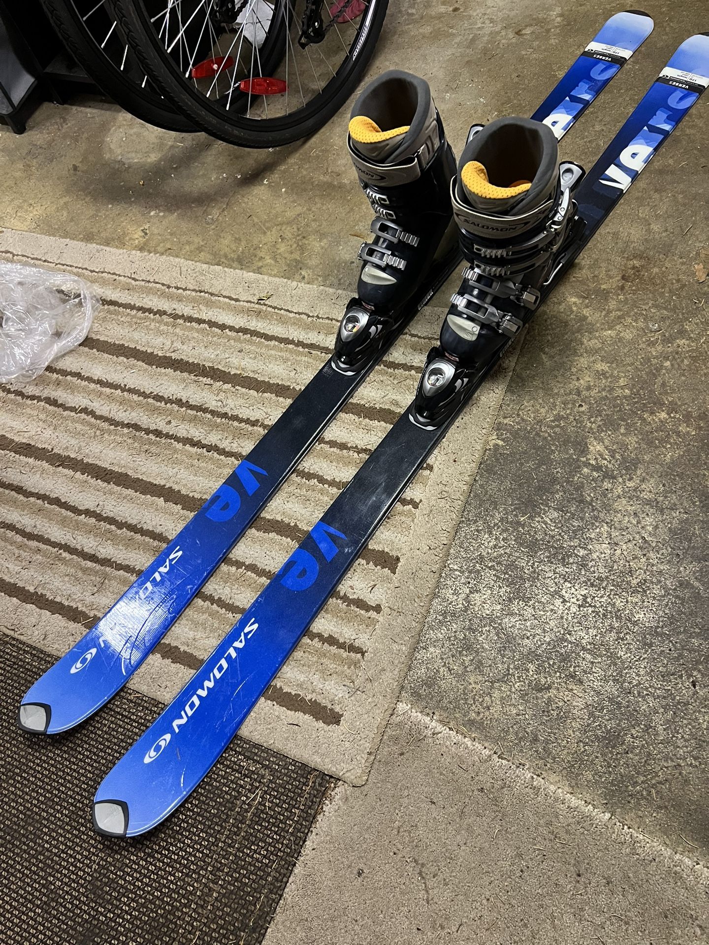 Skis And Ski Boots Set