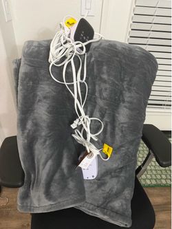 Queen Size Bear Hug heated blanket.