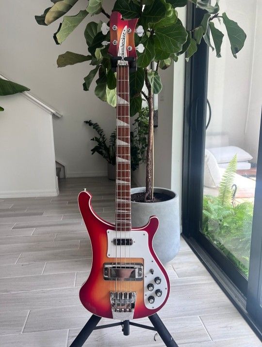 Rickenbacker 4003 Bass Guitar