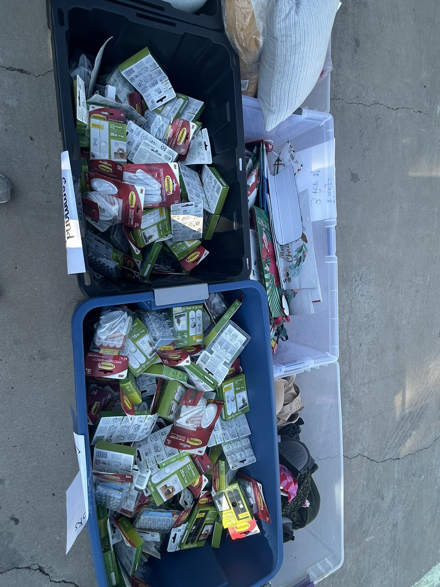 Command Hooks & Picture Strips