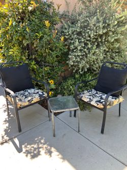 Patio set $60