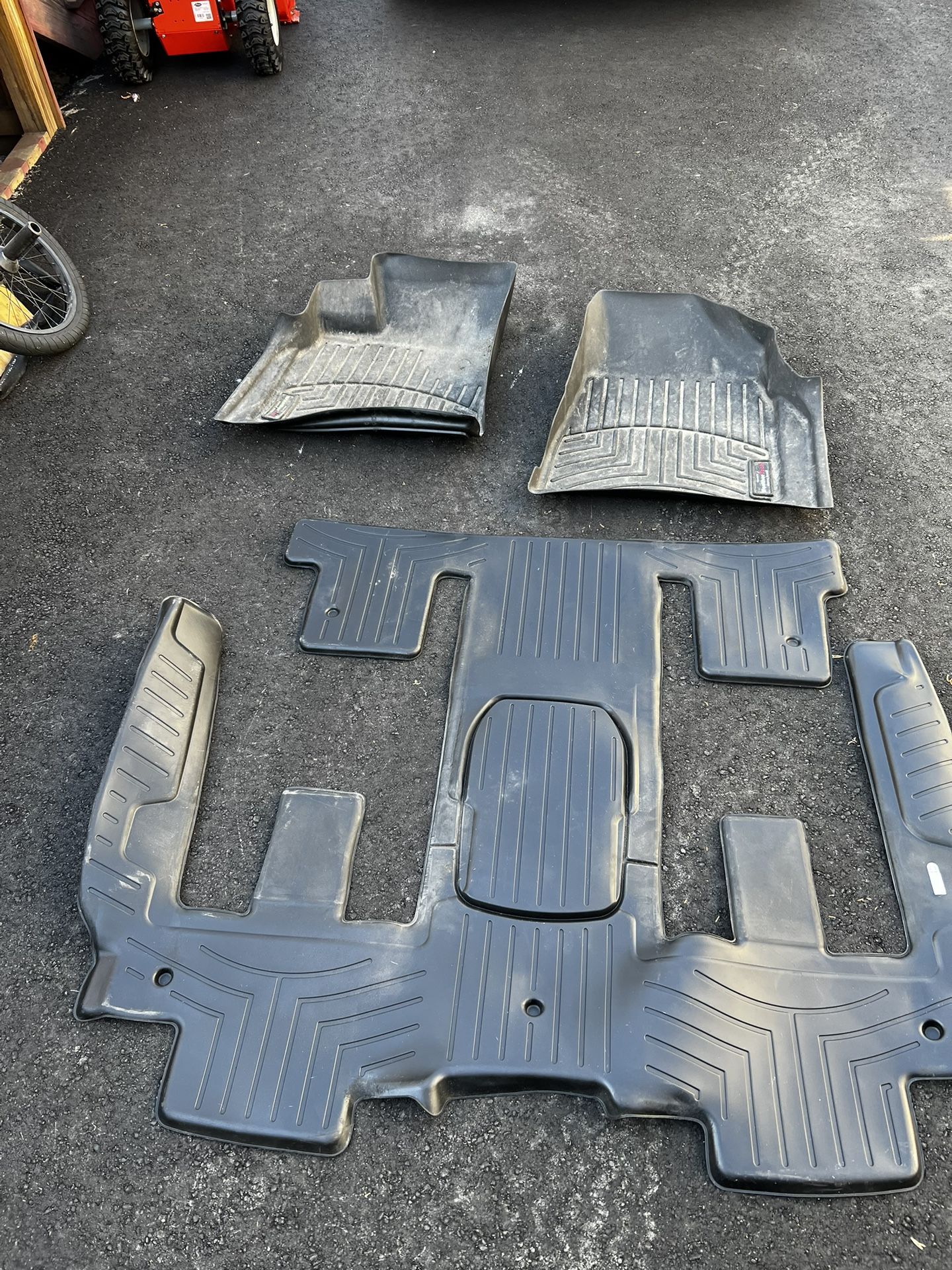 GMC/Traverse WeatherTech Floor Mats