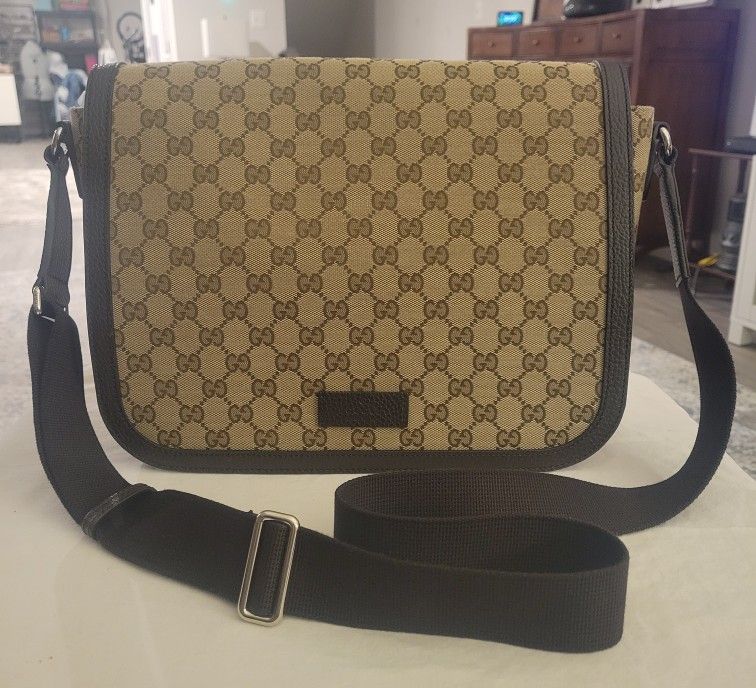 Gucci Messenger Bag