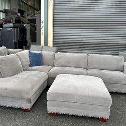 Sectional Couch 