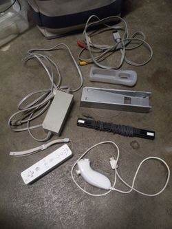 Nintendo Wii Accessories Bundle
