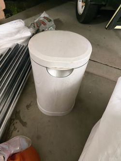 Diaper dispenser
