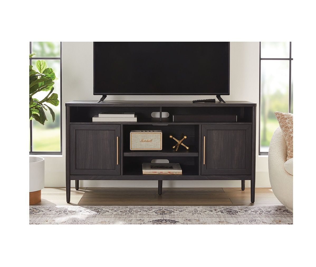 BETTER HOME AND GARDEN TV Stand