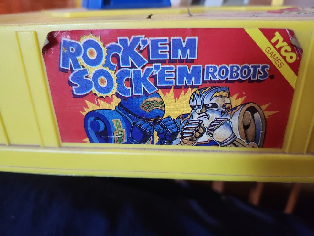 rockum sakum robots