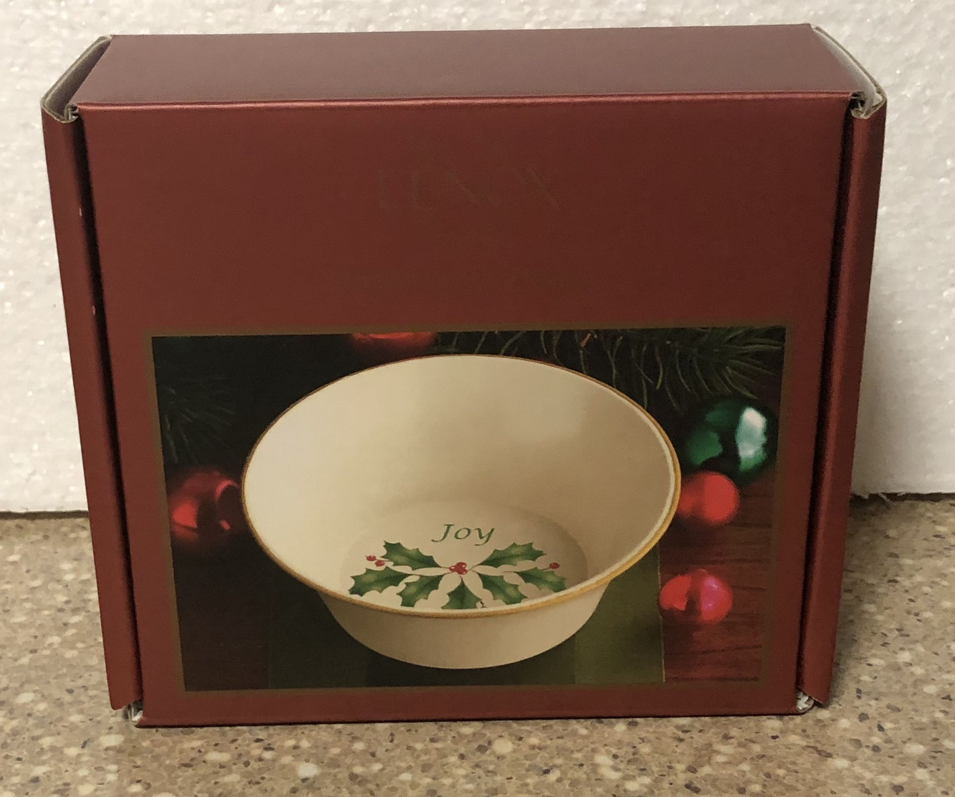 Lenox American by Design Holiday “Round Joy Dish
