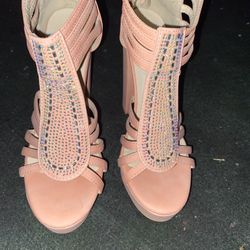 Women’s Light pink/Coral High Heels With Rhinestones size 9