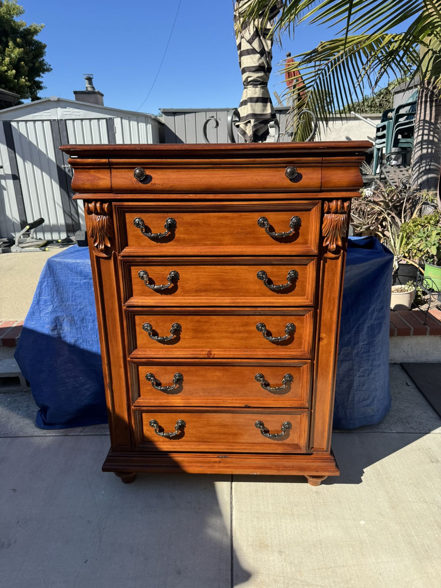 Dresser