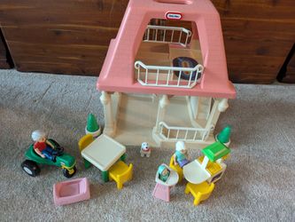 Vintage Little Tikes Grandma’s Cottage Dollhouse + Figures Set