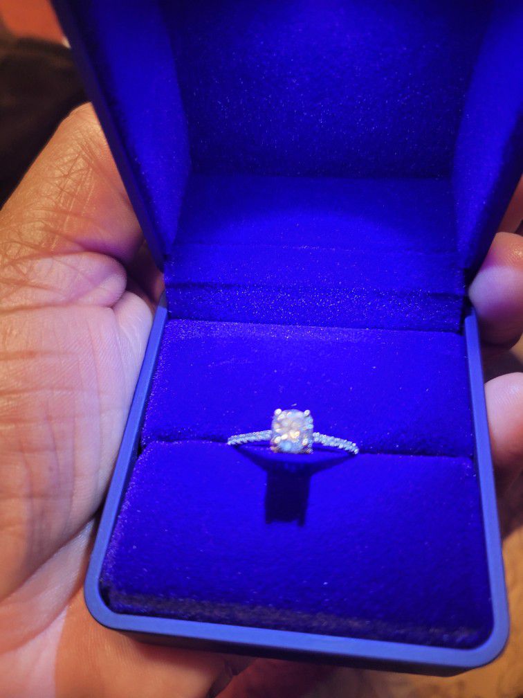 1 carat Brilliant Round Cut Engagement Ring -Size 9