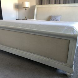 King Wooden Sleigh Bed 