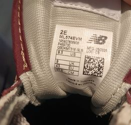 New Balance 574 Wide (2E) – Men’s 9.5 – Brand New – Rare Fit
