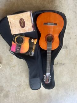 Yamaha C40 Guitar