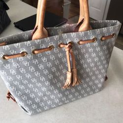 Dooney & Bourke Purse