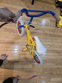 Small Kids Toddler Bike, Good Condition Just Need New Tires
