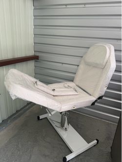 Salon Chair New