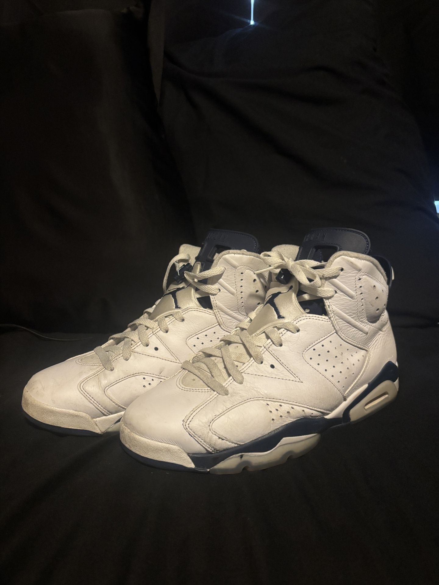 Size 12 Jordan 6 Retro Navy’s 