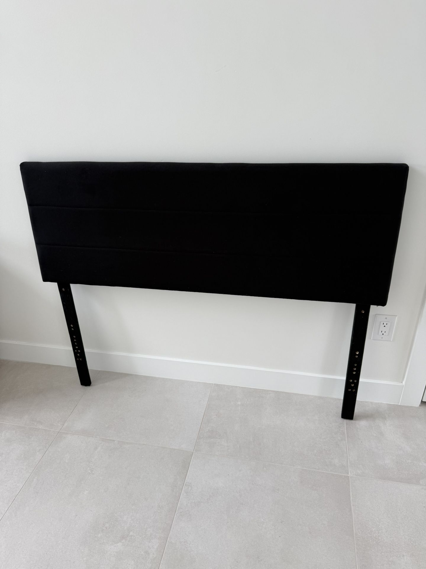Upholstered Fabric Headboard (Queen/Full)