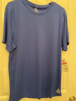 Men’s Reebok T-shirt size is medium