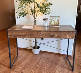 Desk / Entry Table