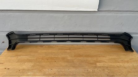 2016-2023 TOYOTA TACOMA FRONT BUMPER LOWER GRILL GRILLE OEM