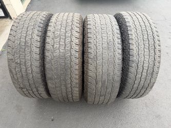 (4) 265/60R22 Goodyear Wrangler Territory