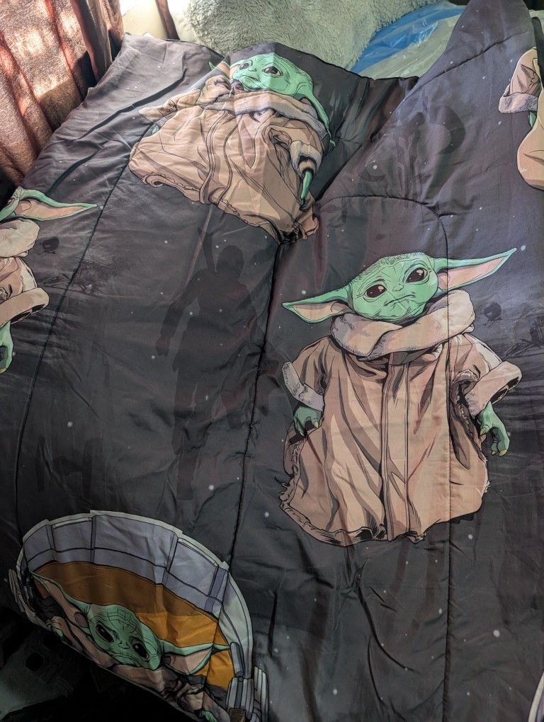 Cobija Twin Poco Usada