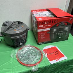 Instant Pot - RIO WIDE Plus 7.5Qt 7-in-1 Electric Pressure Cooker