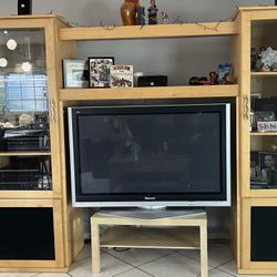 Pine/Oak Wood Entertainment Center 