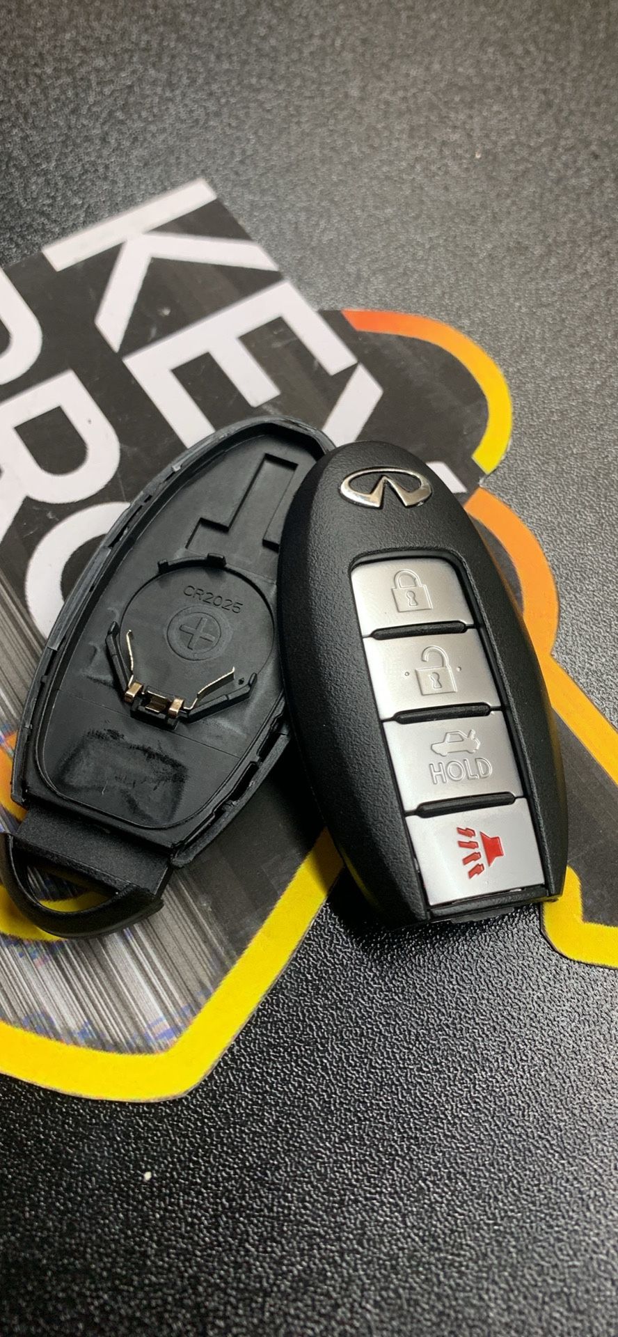 Shell Case Infiniti M56