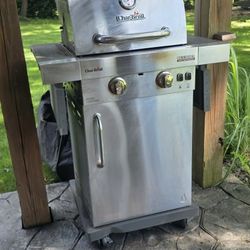 FREE GRILL & COVER