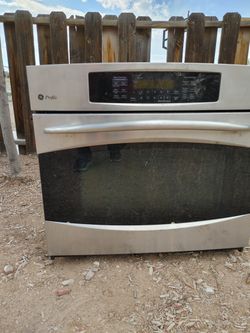 General Electric Electric Stove