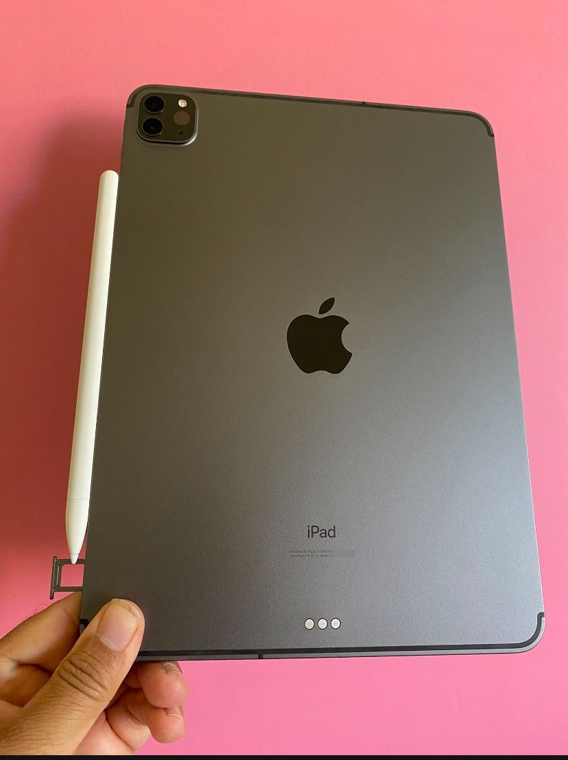 128GB Apple IPad Pro 11” 3rd Generation (2021 model / M1 chip