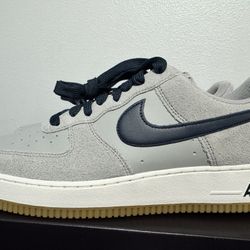 Men’s 12. Air Force 1 ‘07 LV8