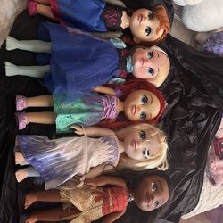 Disney Princesses All 8 Dolls For $65
