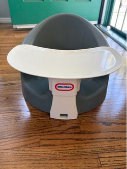 Baby floor seat / chair with tray