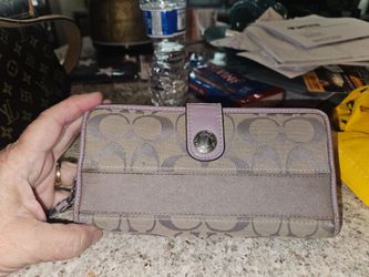 Coach Signature Canvas Slim Wallet