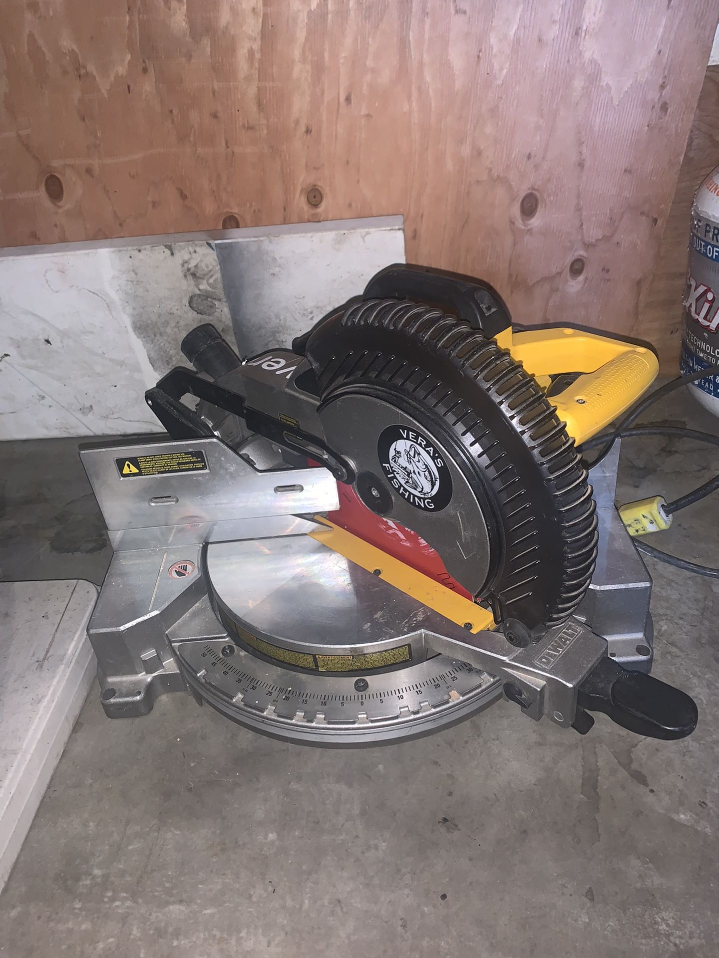 dewalt miter saw