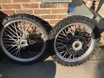 Yamaha Excel set of rims and tires