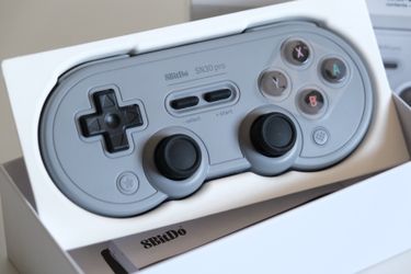 8Bitdo SN30 Pro Bluetooth Gamepad Controller