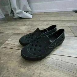 VANS TREK black size us  mens slip ons 