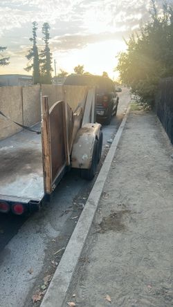 TRAILER. $1500