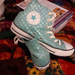 High top Converse, Men's Sz6,women Sz8