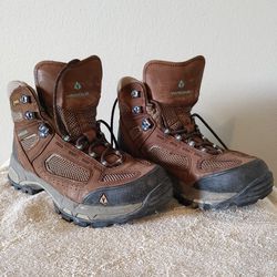 Hiking boots, womens 