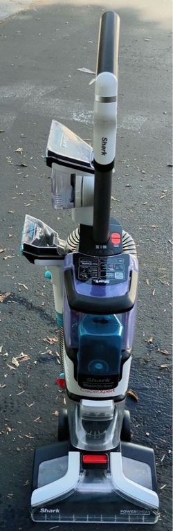 Shark carpet cleaner with accessories